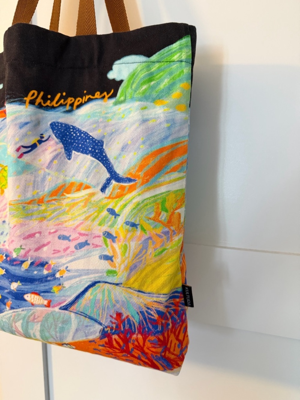 Kultura Filipino Colorful Ocean Artwork Canvas Tote Bag - Picture 4 of 6